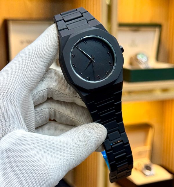 Full Black Aura Quartz Watch – Lightweight Design, , Premium Quality & Finish – Best Quality Analog Watch For Boys – Watch For Men
